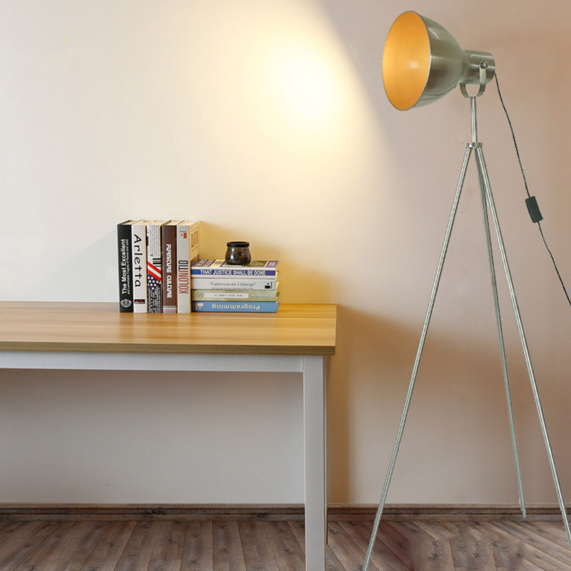 Tripod Zemin Lambası Neden Bu Kadar Sağlam ve Sağlamdır?